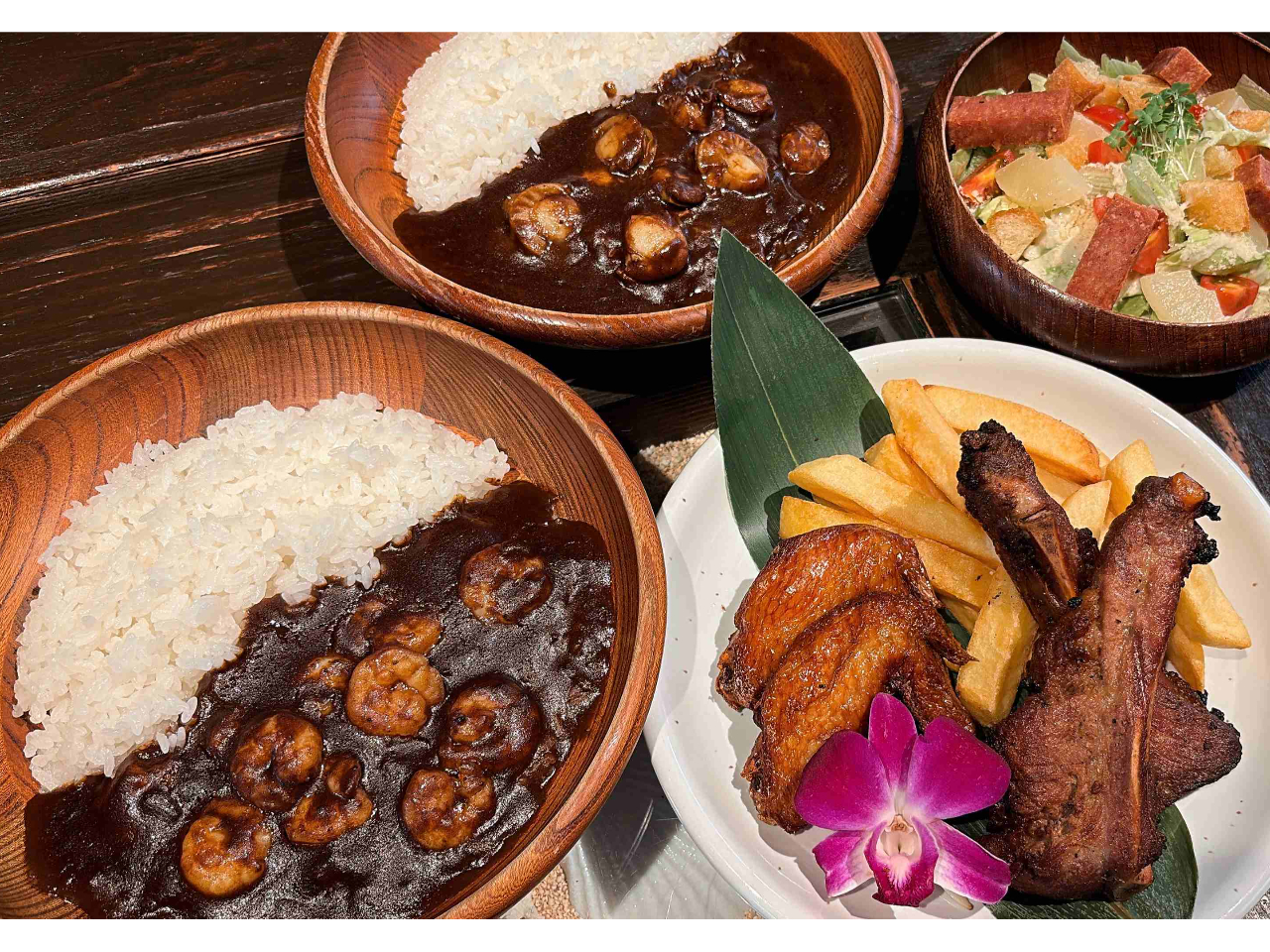 fBAłグĂJ[݂̂ł͂ȂAT_TChj[[ʂȃR[Xݒ肳Ă܂B