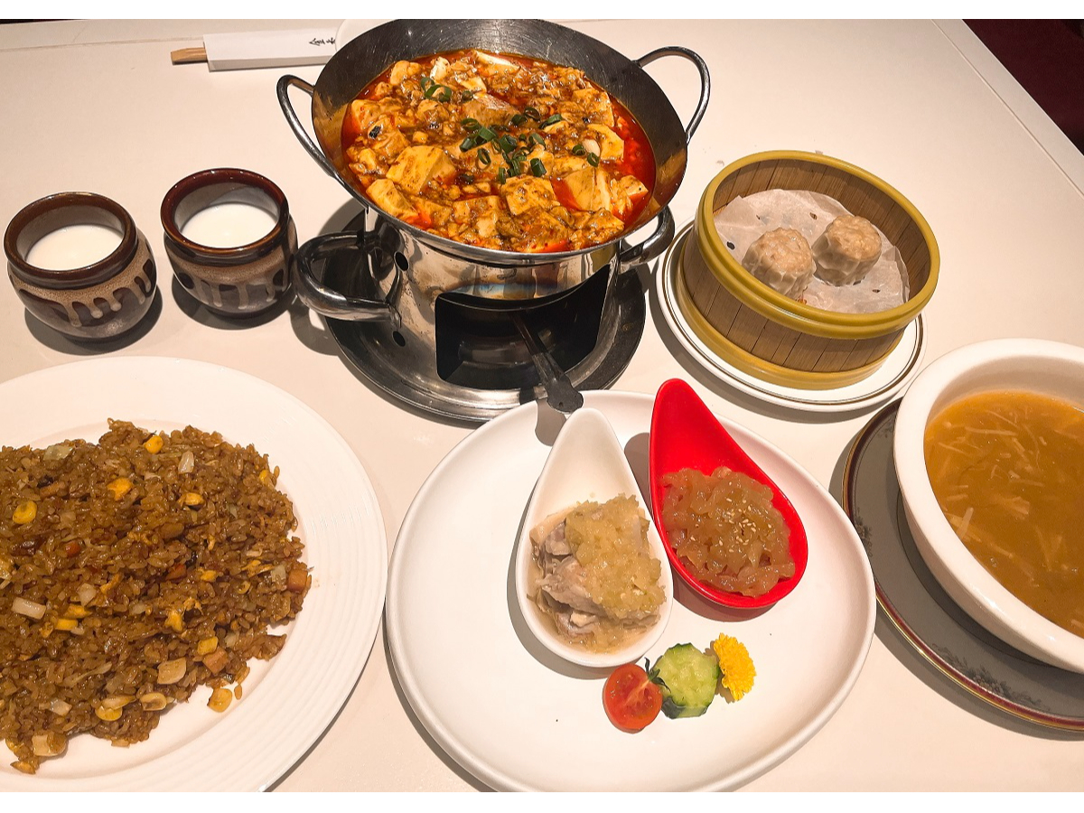 N[Yp̃j[ƂȂ܂B{iIȒ؂̖킢y݂܂Bʐ^͓lOłB肪΂`[nƖkꏏɐHׂiłI