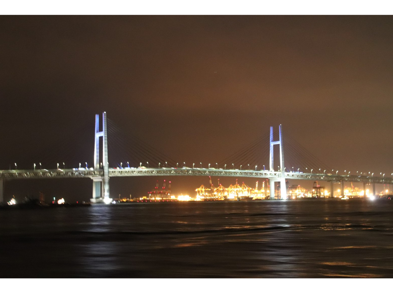 ���ꂽ�烉�b�L�[�ȉ��l�x�C�u���b�W�ł��I�S��860���[�g���̔������Β����B��ɂȂ�ƃ��C�g�A�b�v����A���z�I�Ȍ��i�ɁB