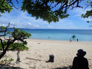 青い海、白い砂浜、心地よい波の音、無人島時間を楽しみながら、本格的にダイビングに挑戦してみてください