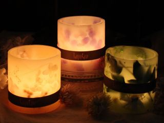 灯したらボタニカルがはっきりと浮かび上がります