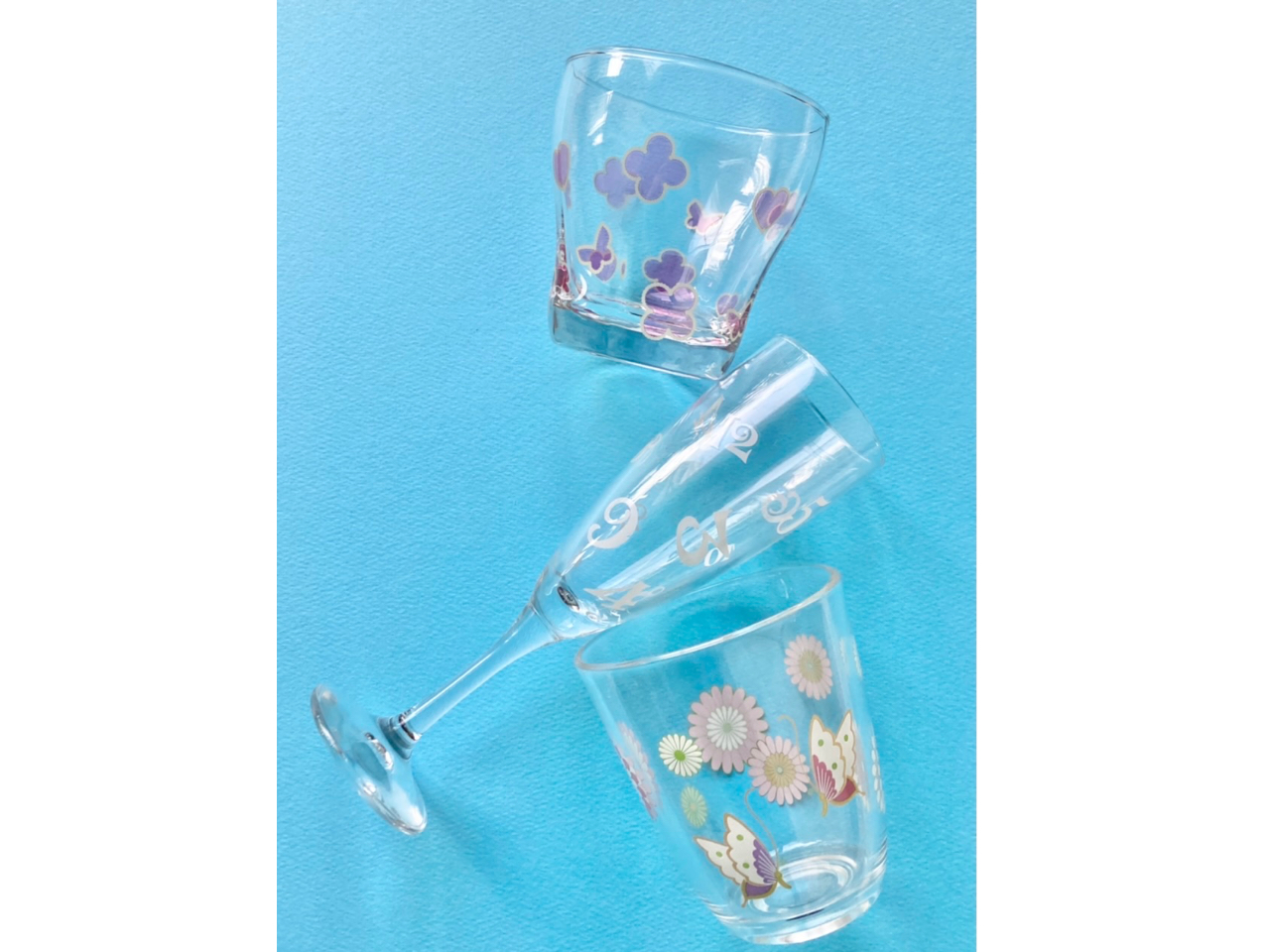 3〜4種類のグラスからお選び下さい。料金はどれも一緒です。