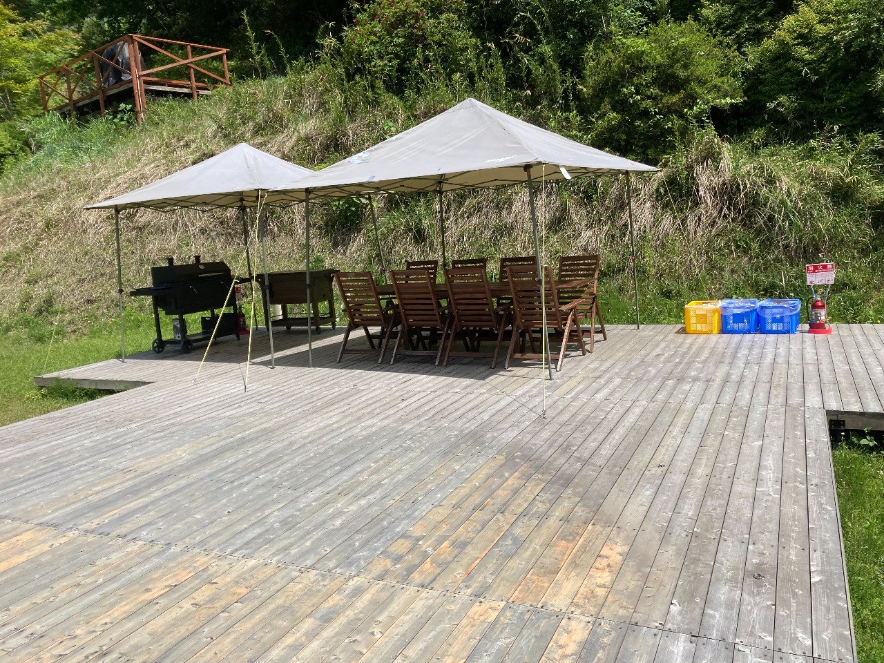 �e���g�A�^�[�v�A�֎q�A�e�[�u���̓C���[�W�ŗ����Ɋ܂܂�܂���B