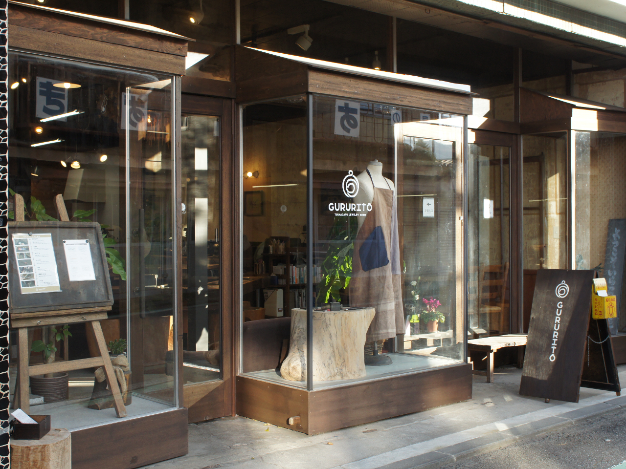 GURURITO͌miXZtmx[V̌^WG[H[łB