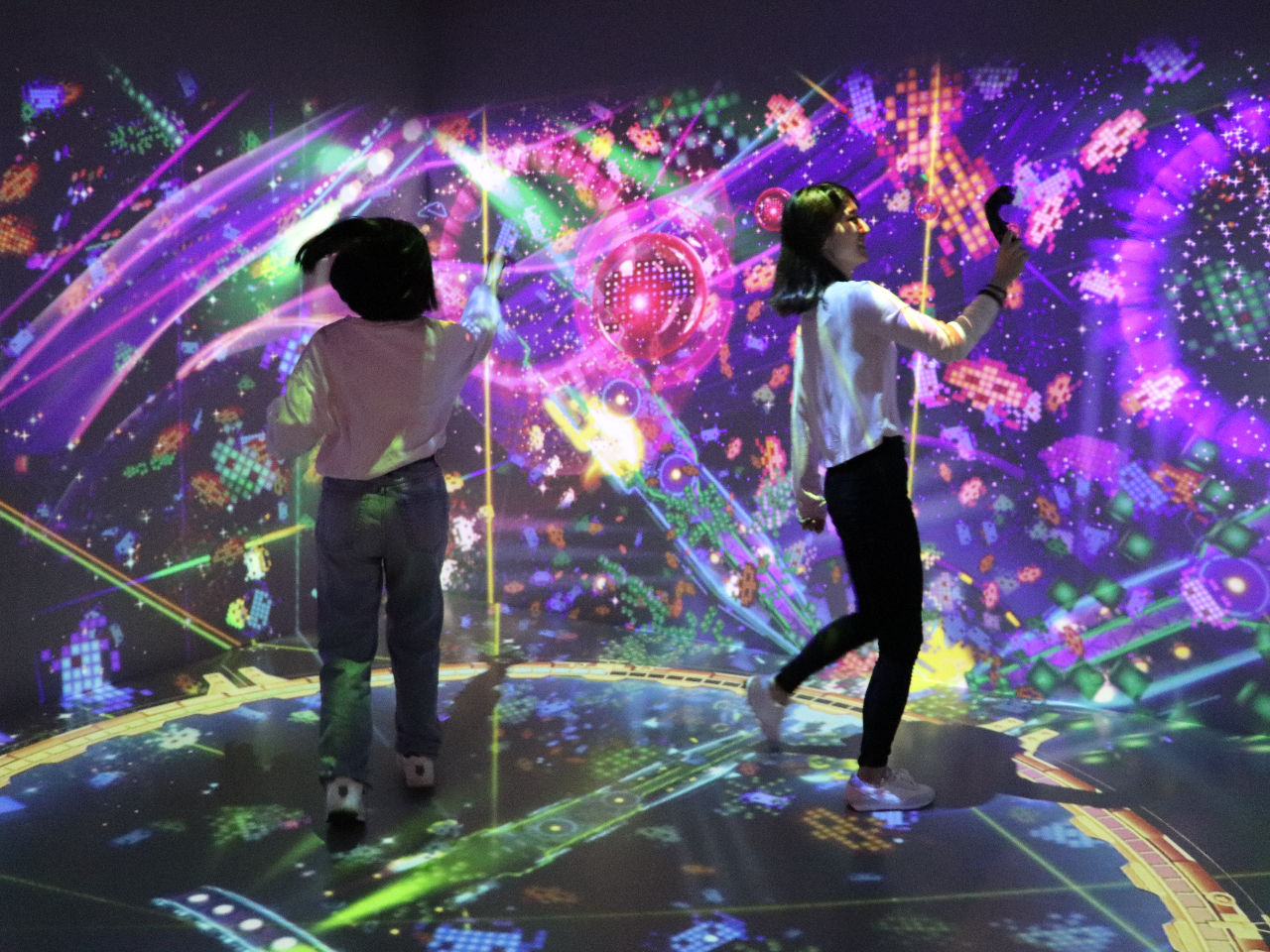 入場チケット 30分遊び放題 V World Area クレディ アグリコル 体験型vrは大迫力 お一人様 雨の日ok ファミリー 女性 カップル Boss E Zo Fukuoka じゃらん遊び体験