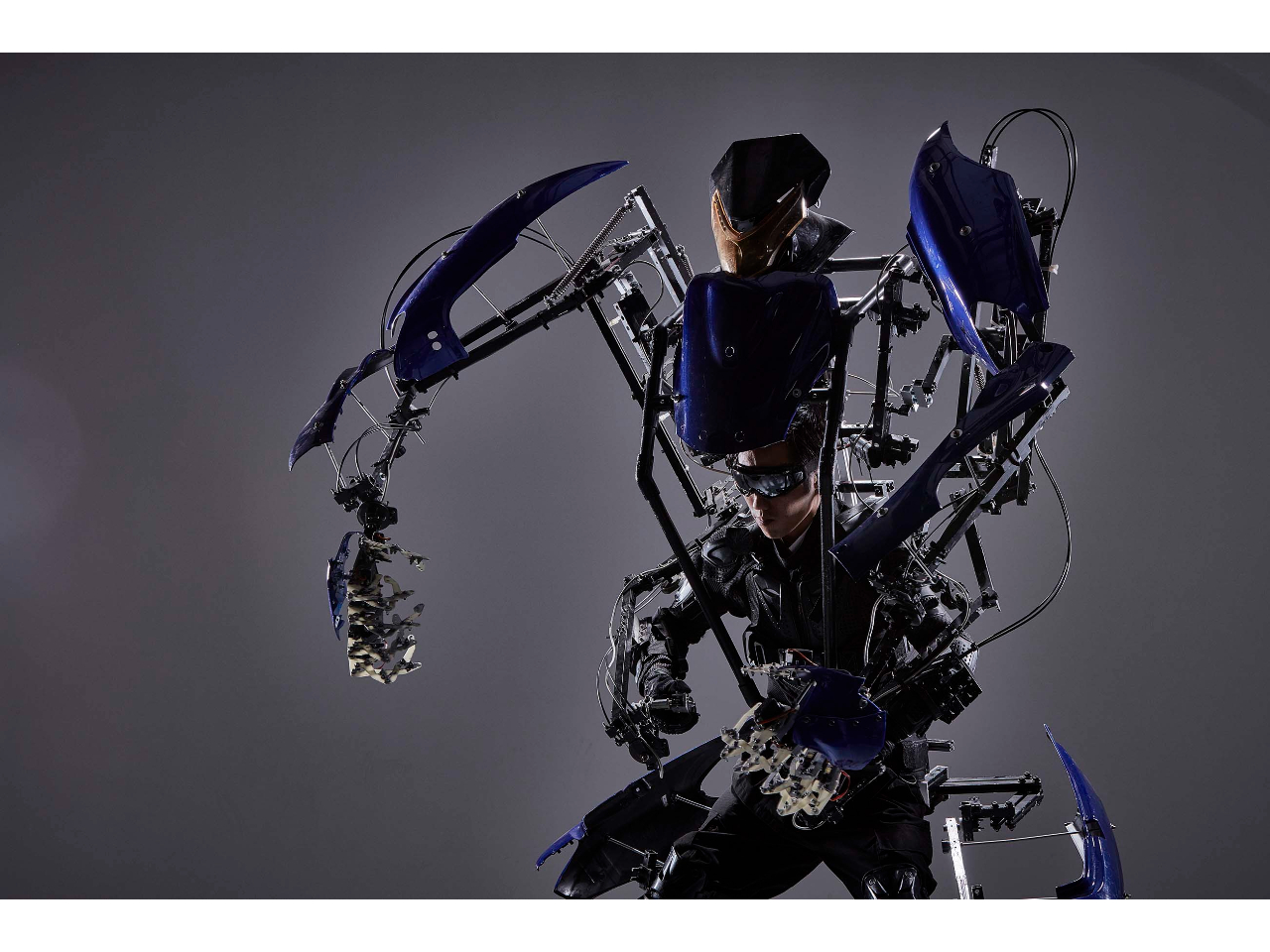 東京都・八王子》操作体験もできる！□人が乗れるロボット「スケルト