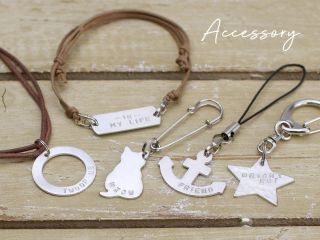 60分で完成!刻印で文字を入れたり、ハンマーワークを楽しめるシルバーアクセサリー作り!1個3000円