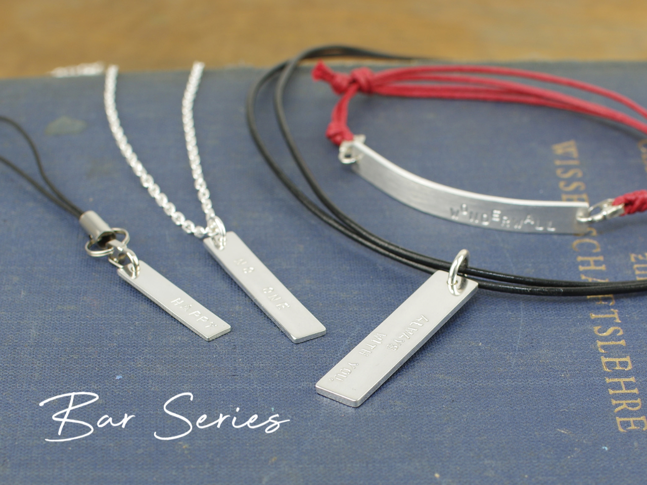 iȍޗgp悤ACéASa.w.s̃IWiIfUC琧܂ňJɃX^btpӂĂ܂I