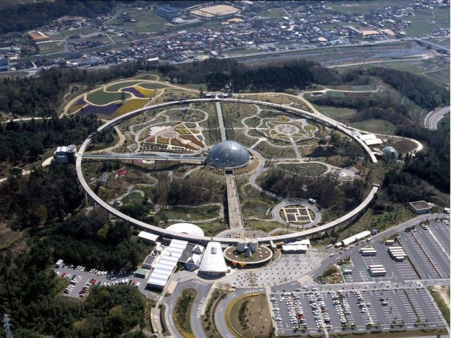 �b�q������̖�13���E�����h�[���̖�11���̍L�����ւ�t�����[�p�[�N�ł�