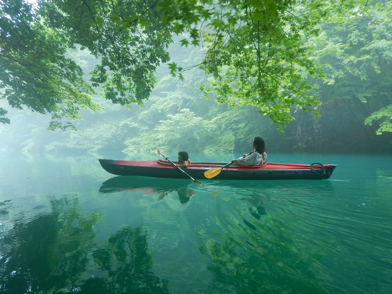 �����₪���z�I�Ȍi�F�����o���Ă���܂��B