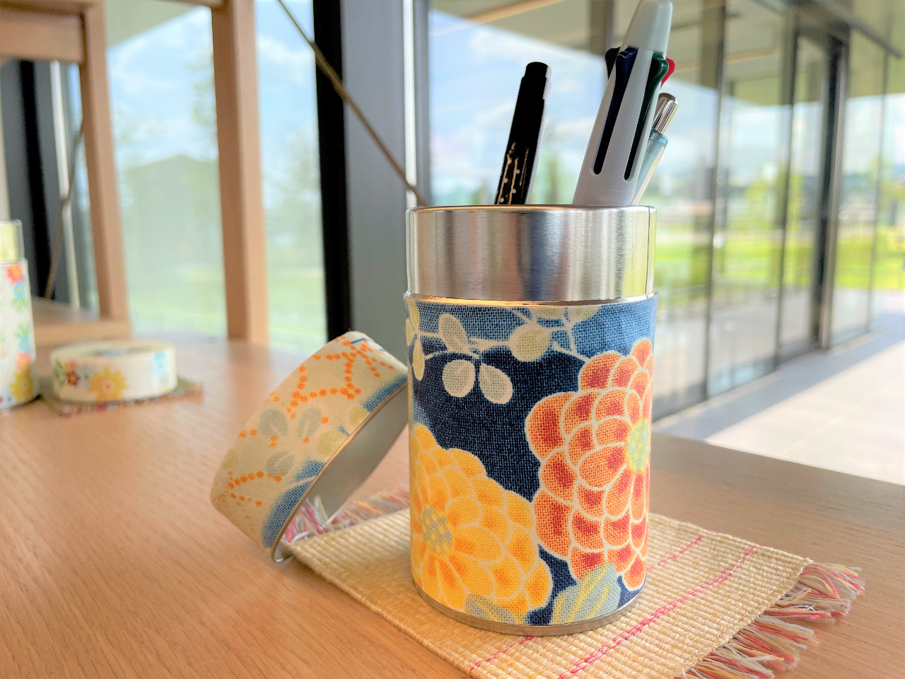 茶筒だけでなくペン立てやアクセサリー入れなど小物にもぴったり。