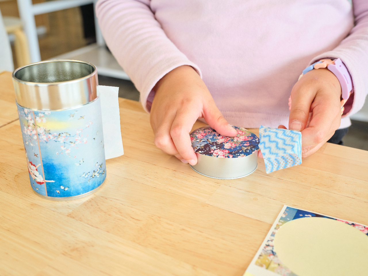 手触りの良い和紙を使っています。