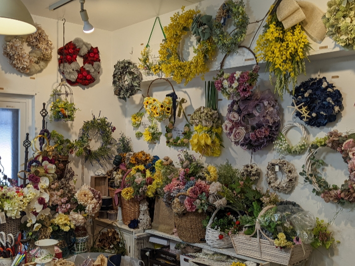 X܂͂Ă͔̔u[XłX܉͂Ԃ̃bXł܂B