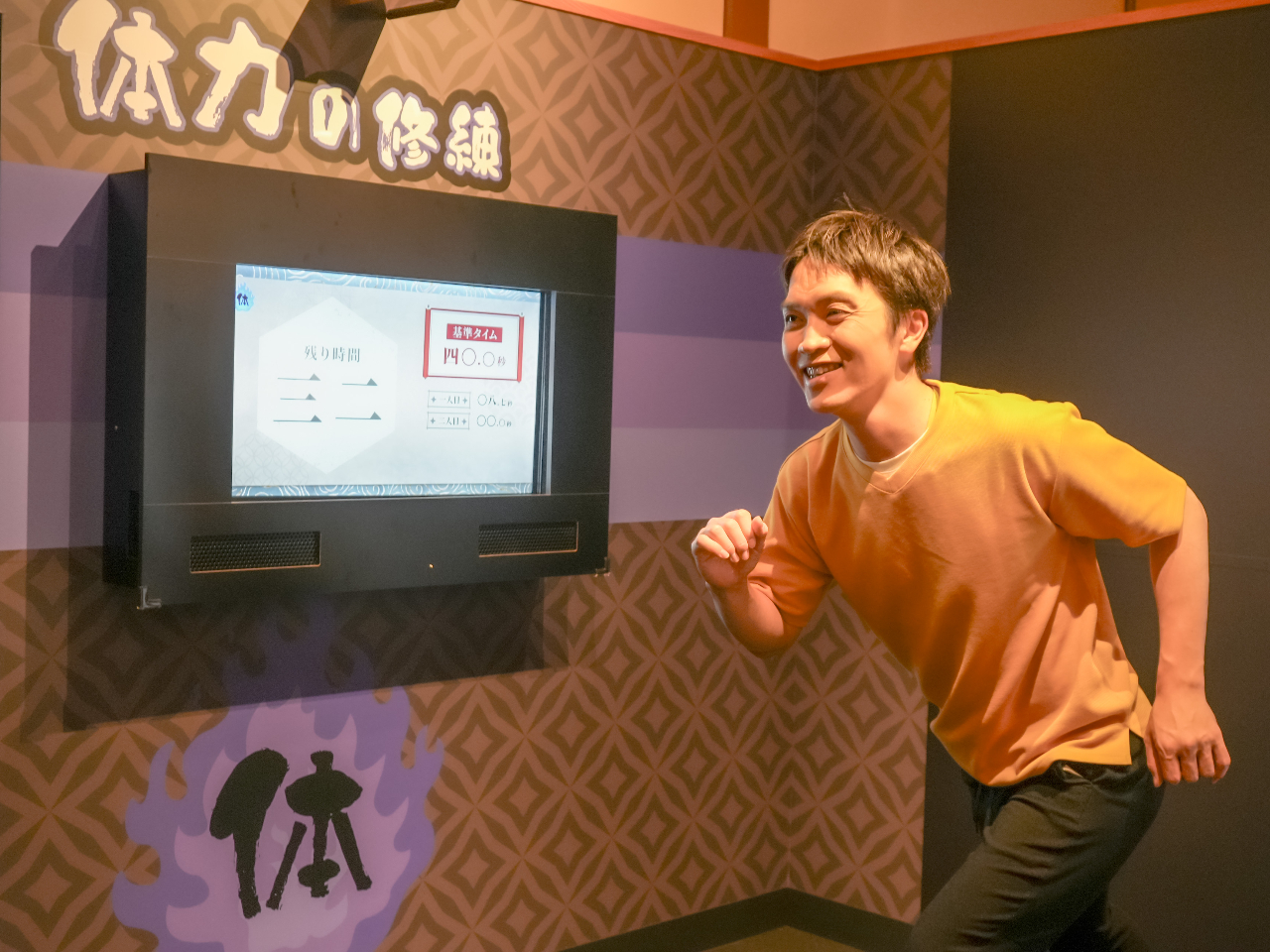 ARPGIuE҃pbhvȂ^ubggėlX"E"ɒ킵AŏIXe[WUڎwI