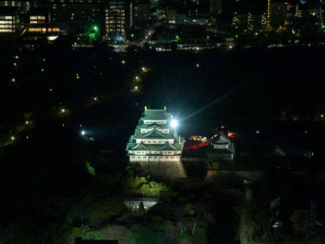 夜の名古屋城ライトアップもお楽しみいただけます。