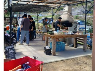 大人数でバーベキューを楽しめます!!