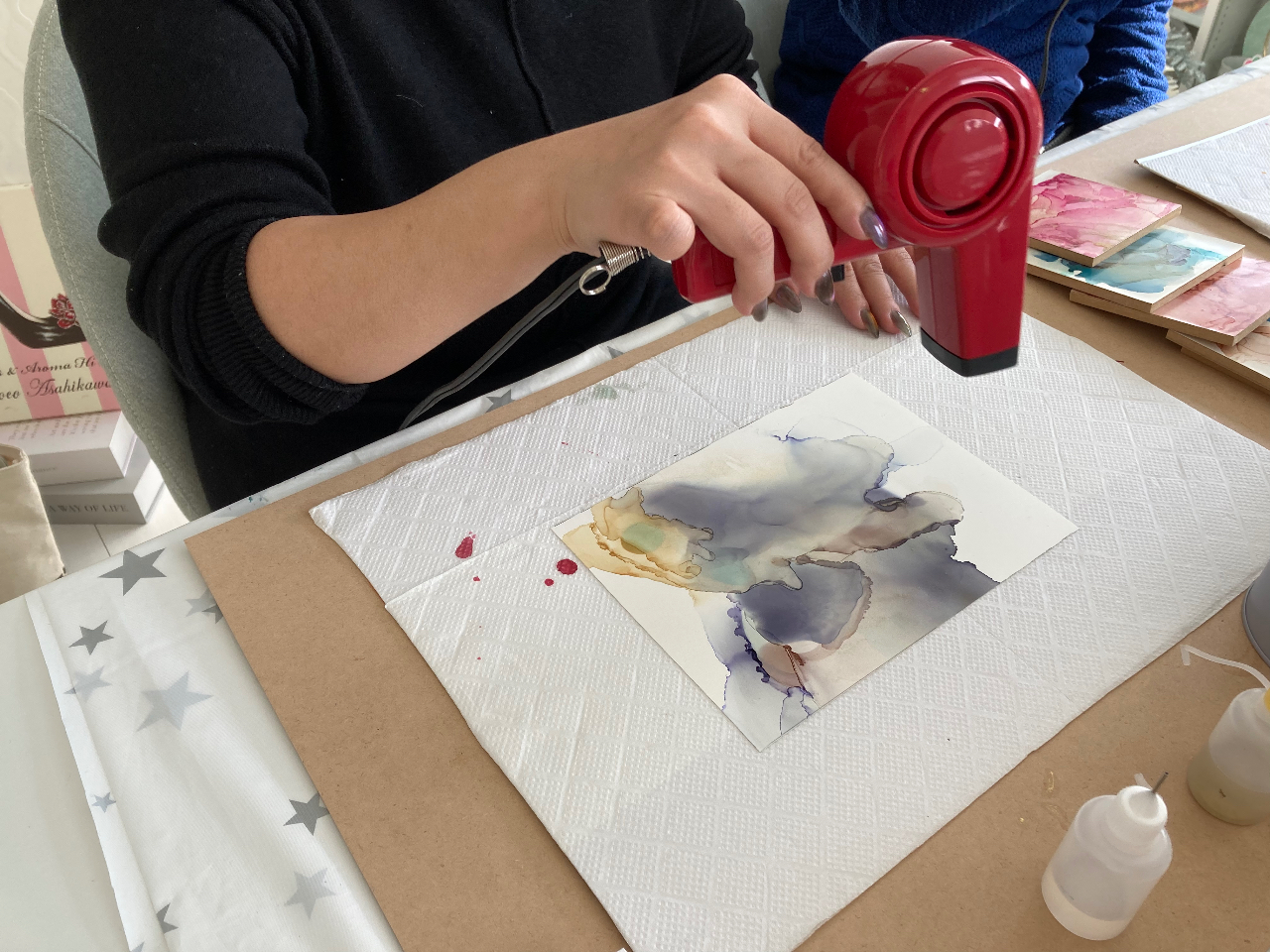 ŕ`AR[CNA[gBǂȂɂłȒPɕ`ł܂B