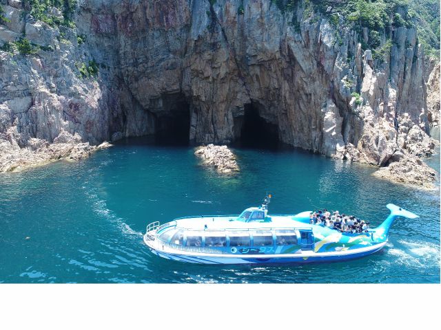 青海島遊覧船乗船券 ふぐ刺しセットプラン コロナ対策中 青海島クルーズ じゃらん遊び体験 青海島遊覧船乗船券 ふぐ刺しセットプラン コロナ対策中 青海島クルーズ じゃらん遊び体験