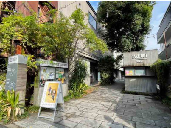 2021N9ɂ́AĎOh̒nɓXܖڂƂȂ郊uOhI[v܂B