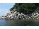 第2ジオサイトポイント「ランプロファイア−岩脈」9000万年前の花崗岩にセンリョクヒン岩が貫入しているゼブラ模様。1942年に国指定の天然記念物
