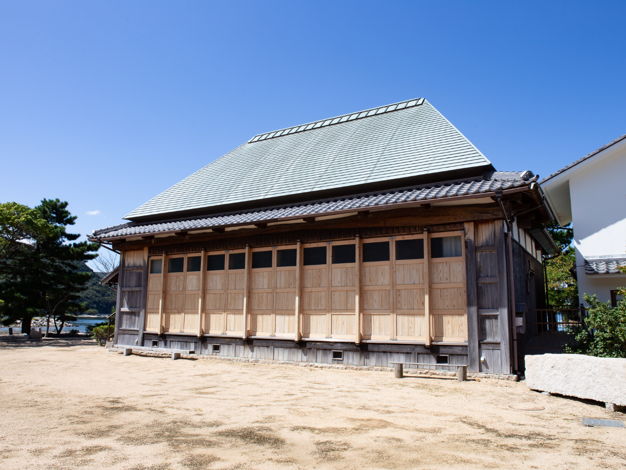 香川県・小豆島】 大坂城残石記念公園で「石割体験」/大坂城残石記念