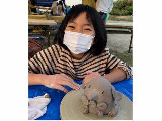 素敵な笑顔が溢れます(電動ろくろ/卓上手捻り)