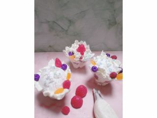 アイスクリームソープ、ホイップソープをアレンジしてパフェタイプに制作頂きます。