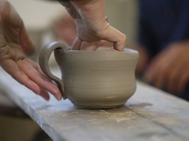 コーヒーカップを作っています♪