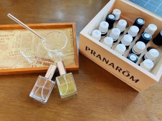 天然の香り(精油)を使って、世界にひとつだけの香水を作ります。