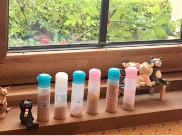 手軽に使えて使い勝手が良いプラ容器に入れてお渡しします。