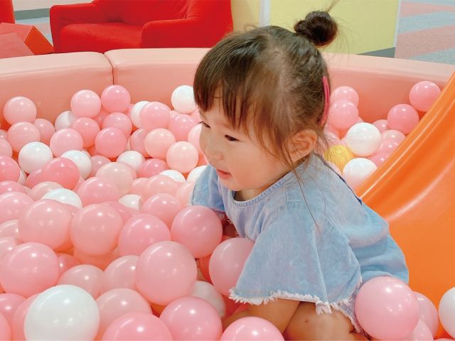 0歳〜2歳までのちびっこエリアがあるので、保護者様も安心してお遊びいただけます♪