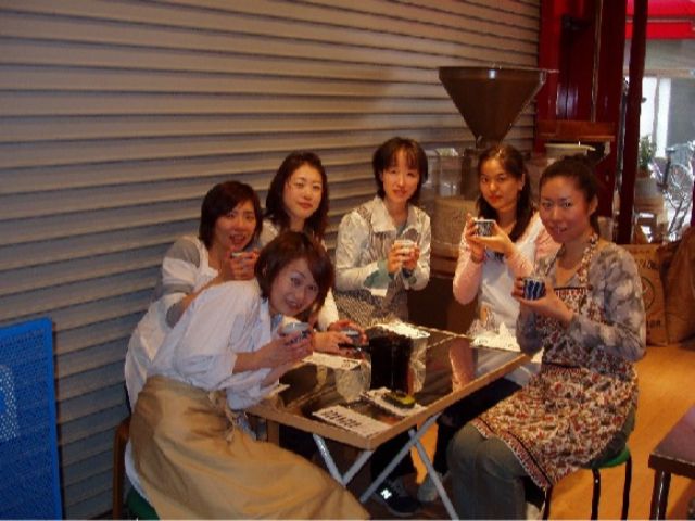 試食が終わりました。そば湯もおいしい♪