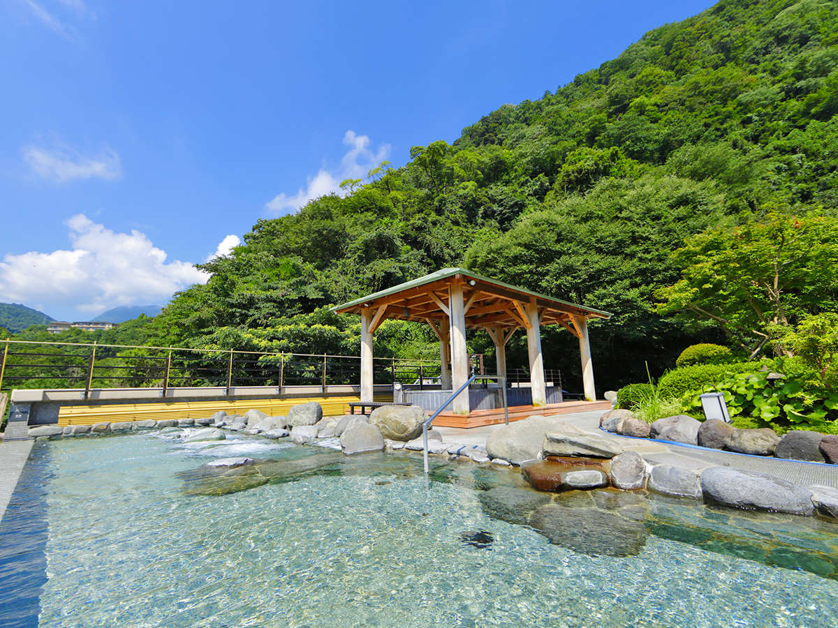 週末限定☆【箱根湯本駅×日帰り温泉＆ランチバイキング】最大980