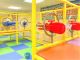 大人気スーパージャングルジム、室内アスレチックをはじめ、ボールプールにトランポリン、ふわふわ遊具、他にもたくさんの楽しい遊びが!