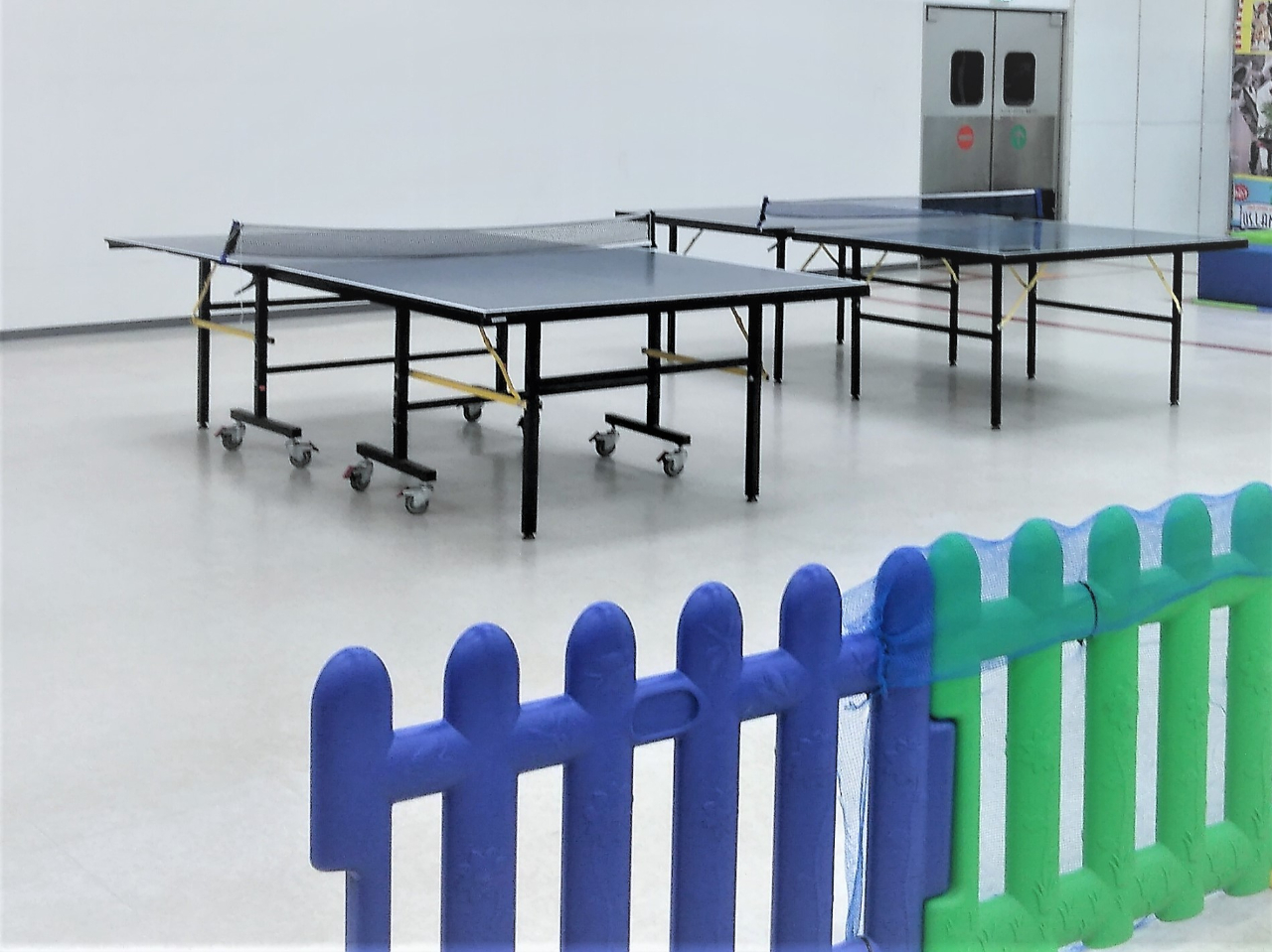 キッズユーエスランドのスーパージャングルジムや滑り台やボールプール、フワフワなエア遊具等々、室内アスレチックでとっても楽しい!