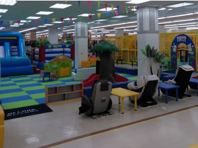 親子の絆を育む室内遊園地 キッズユーエスランド 三重員弁店