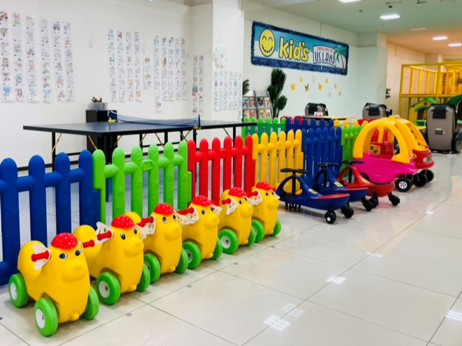 平日小学生1日遊び放題100円OFF! キッズユーエスランド 滋賀近江八幡店