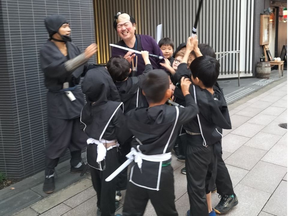 最後は浅草に現れる泥棒を探して捕まえる『忍務体験』だ!!!