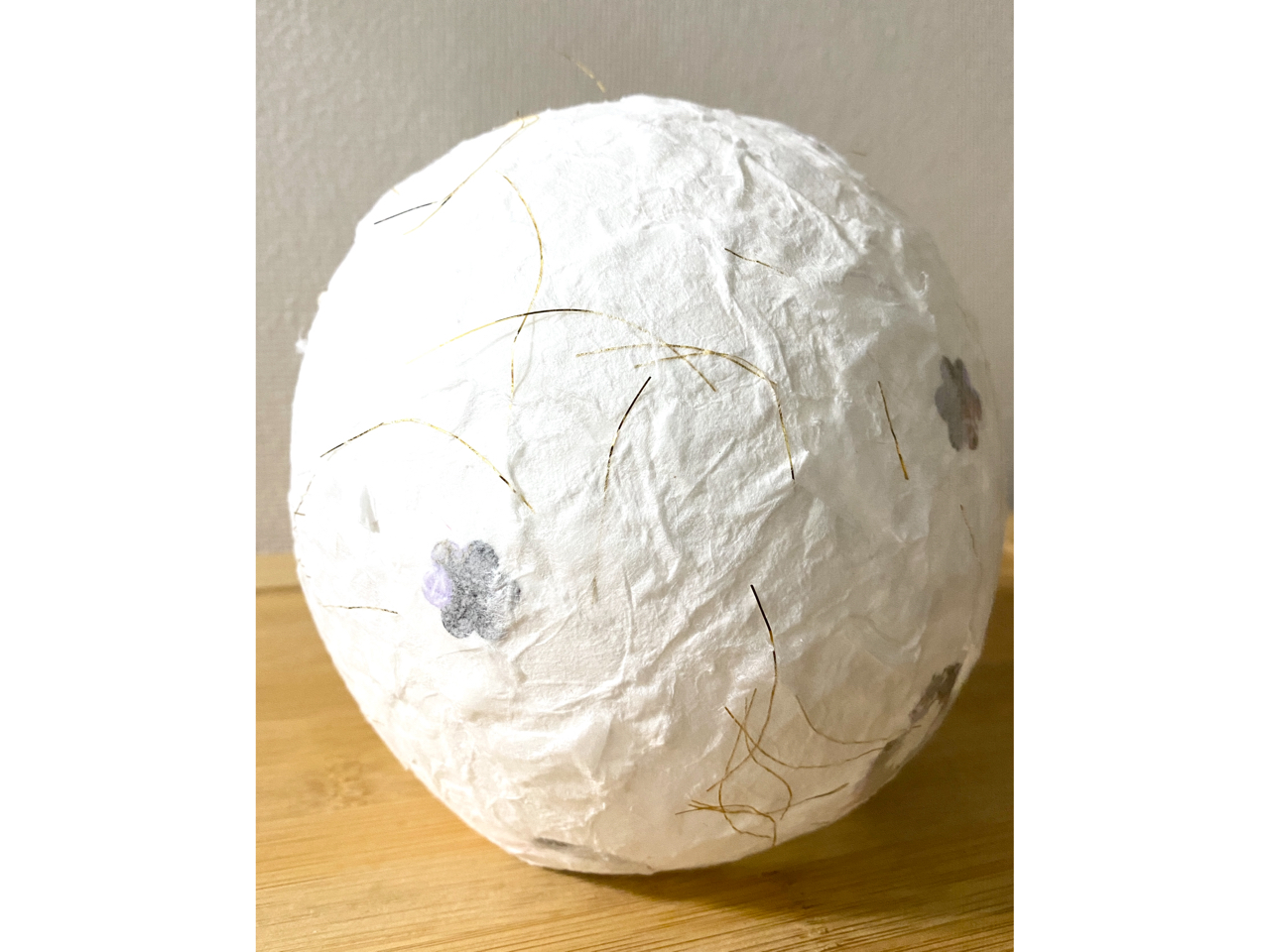 点灯していなくても柔らかな空間になります。