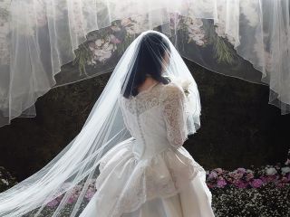 たくさんのドレスを2 時間貸し切りで着放題♪