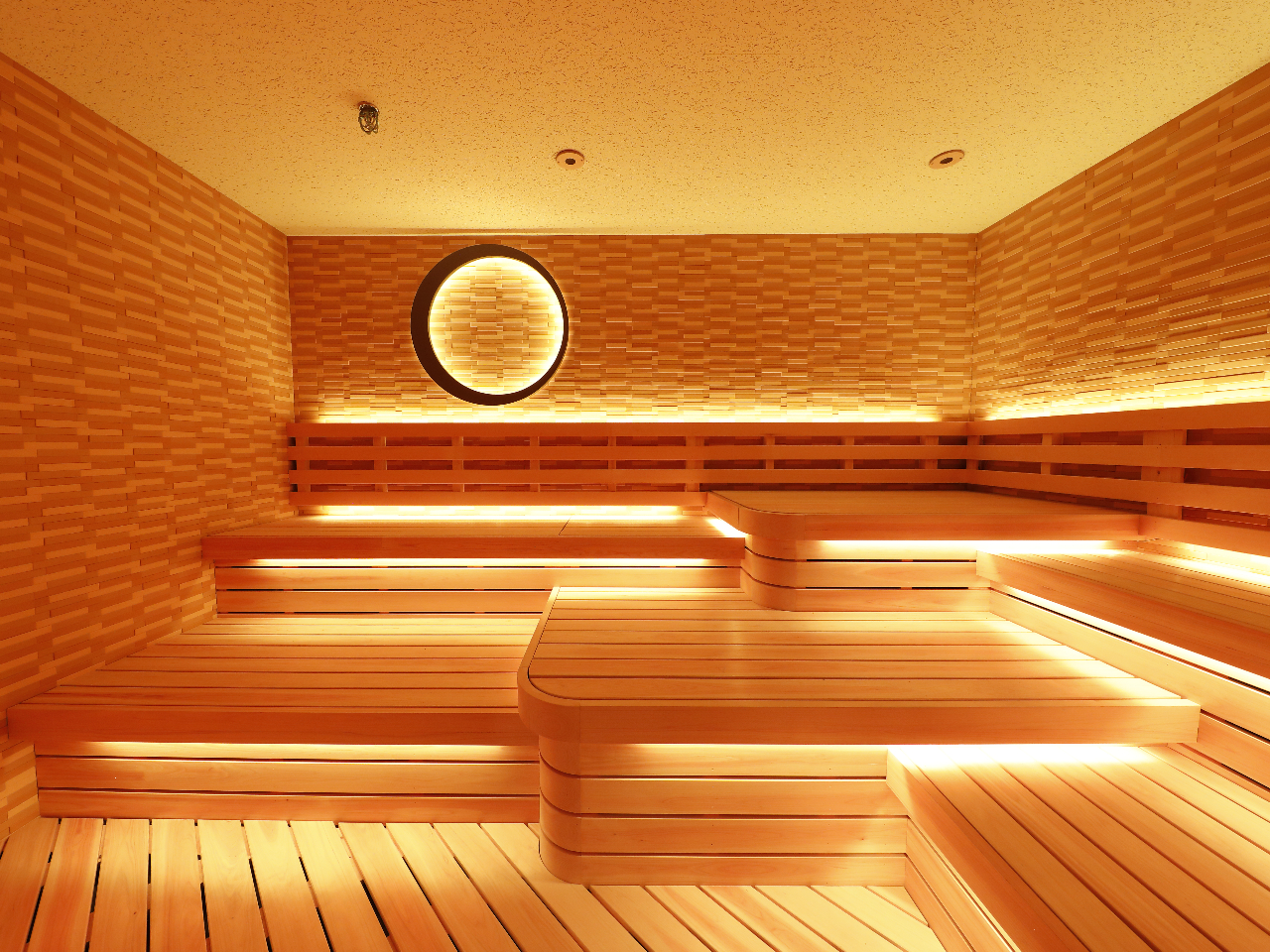 NATURE COLOR SAUNA�u�C�G���[�T�E�i�v