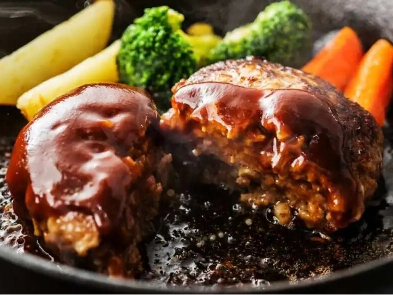 【鉄板dining 88コラボ】食事は88で飛騨牛ハンバーグランチ♪食後は紗々羅...