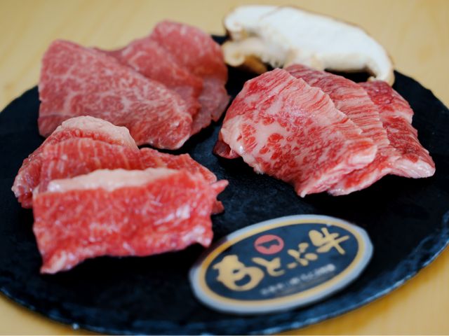 地元のブランド和牛「もとぶ牛」☆