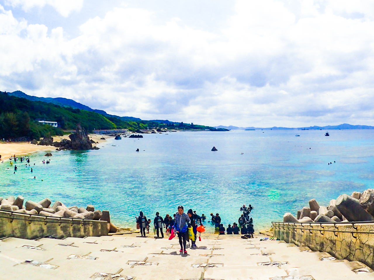 r[`uK̓S`bvƌĂ΂lC̃_CrOX|bgōs܂