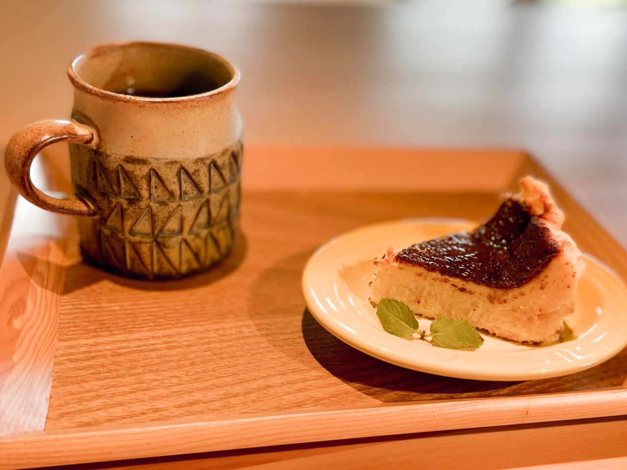 Ɛ`[YP[LƃR[q[̃JtFj[tĂ܂