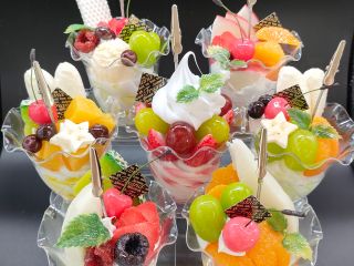 手のひらサイズの可愛いパフェを作ります。
