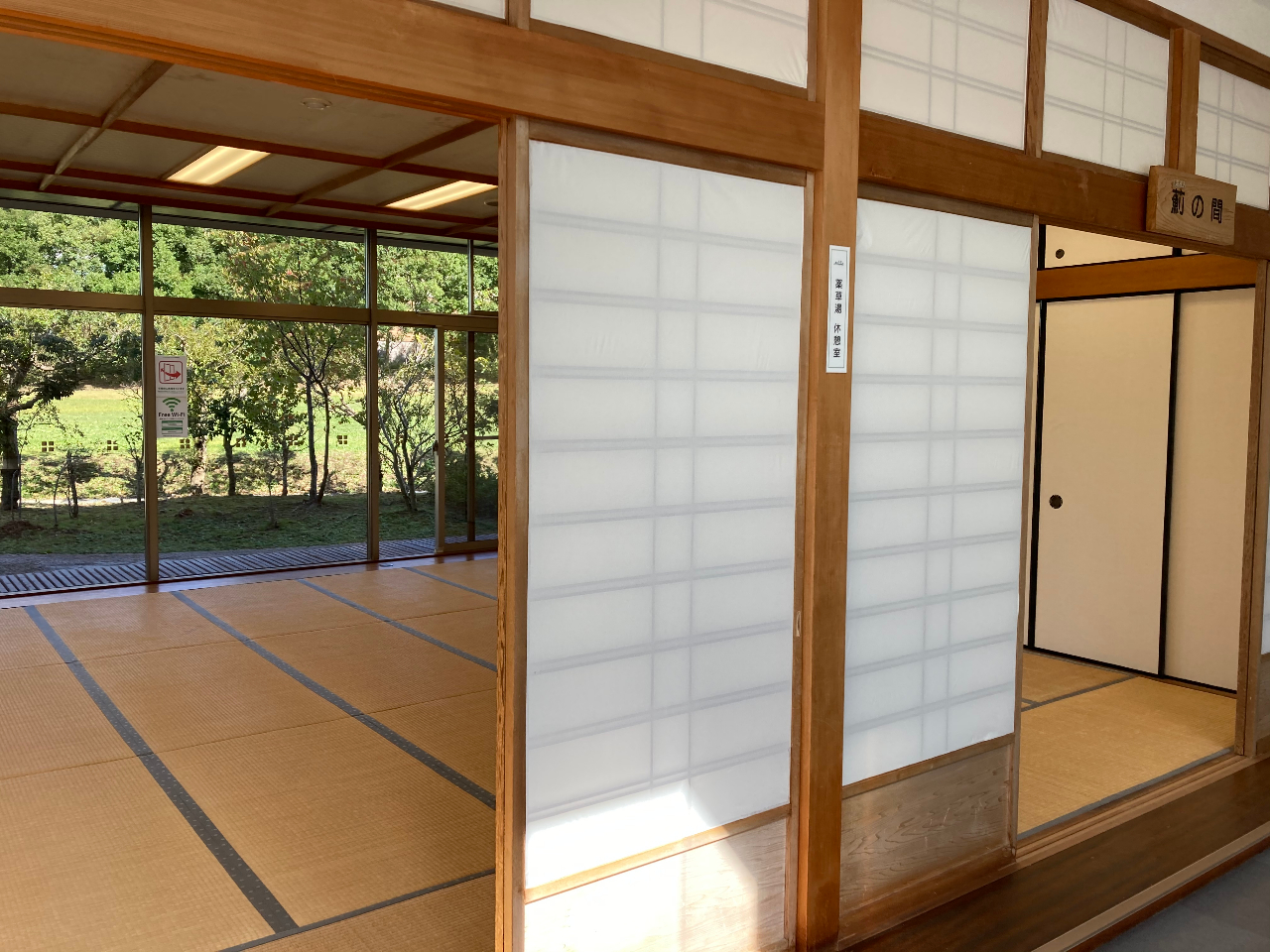 休憩スペースもご用意しております♪