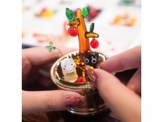 こちらのサイトで金額は3千円〜と記載しておりますが、 パーツによってお値段が変わるため、合計金額はお客様の選ぶもので変動しますのでご了承くださいませ。