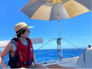 パラソルがあるので夏場炎天下でも快適にセーリングできます。
