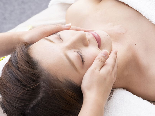 {fBPA ] ̉ӏ𒆐SɑSgقĂ܂Bɏ㔼ĝꂪCɂȂɂ߂łB